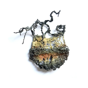 Liana Pattihis, UK, In the palm of your hand, brooch, spilla, Gioielli in Fermento 2018 selected artist